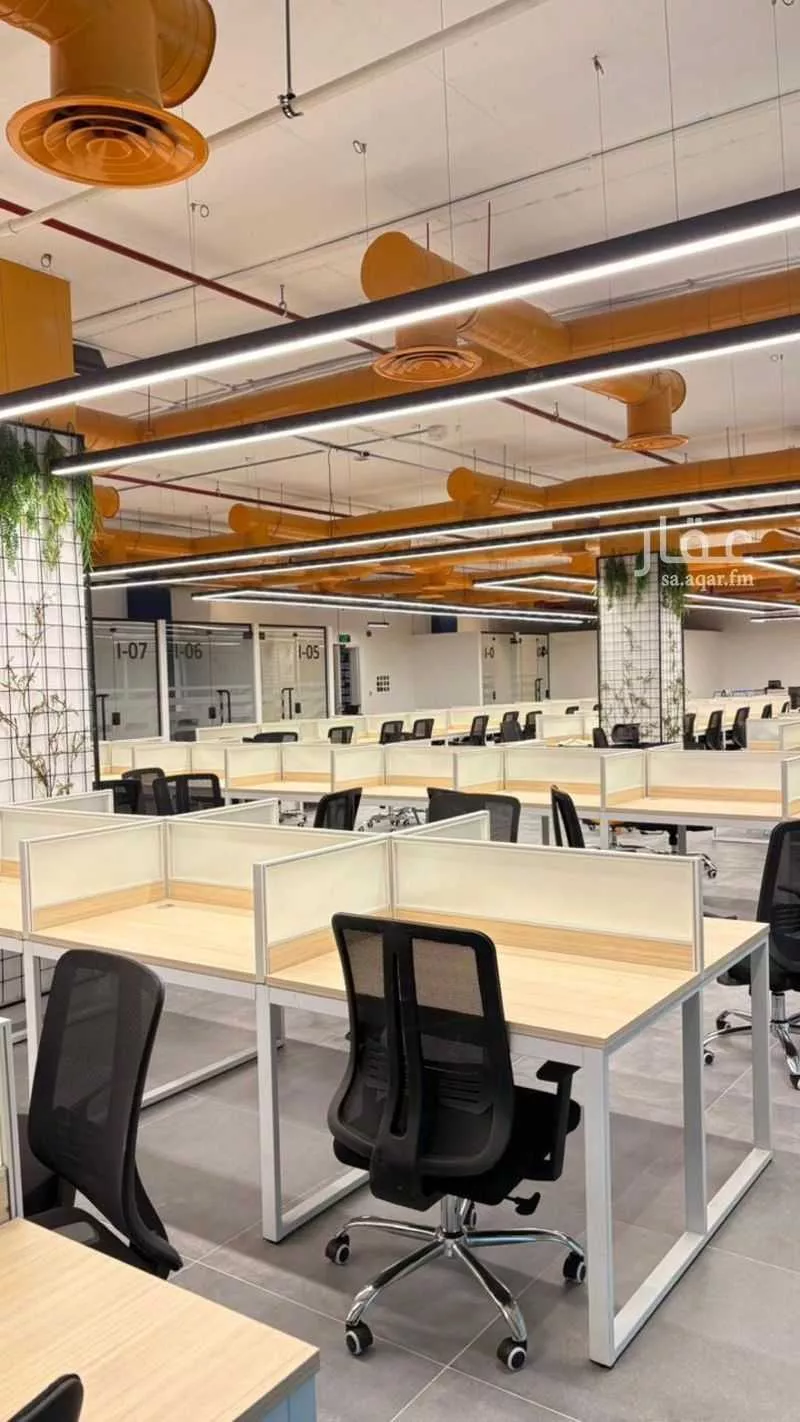 884 sqm office in Al Aridh 13