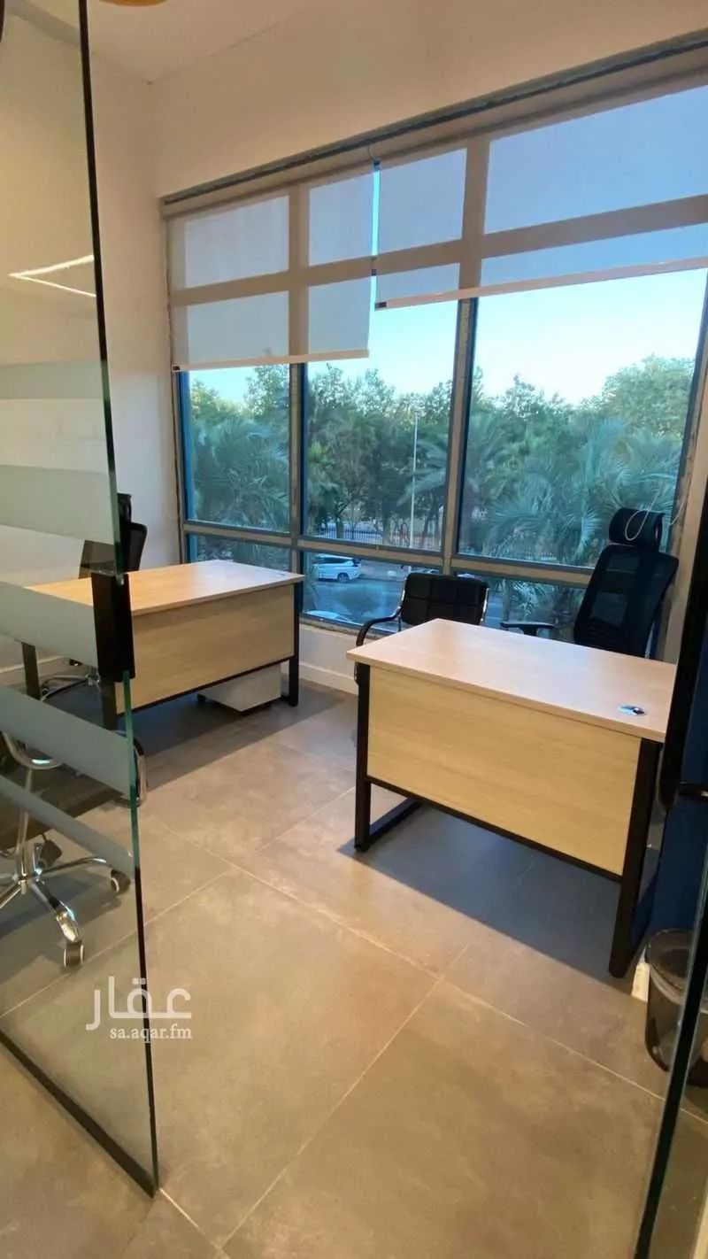 884 sqm office in Al Aridh 15