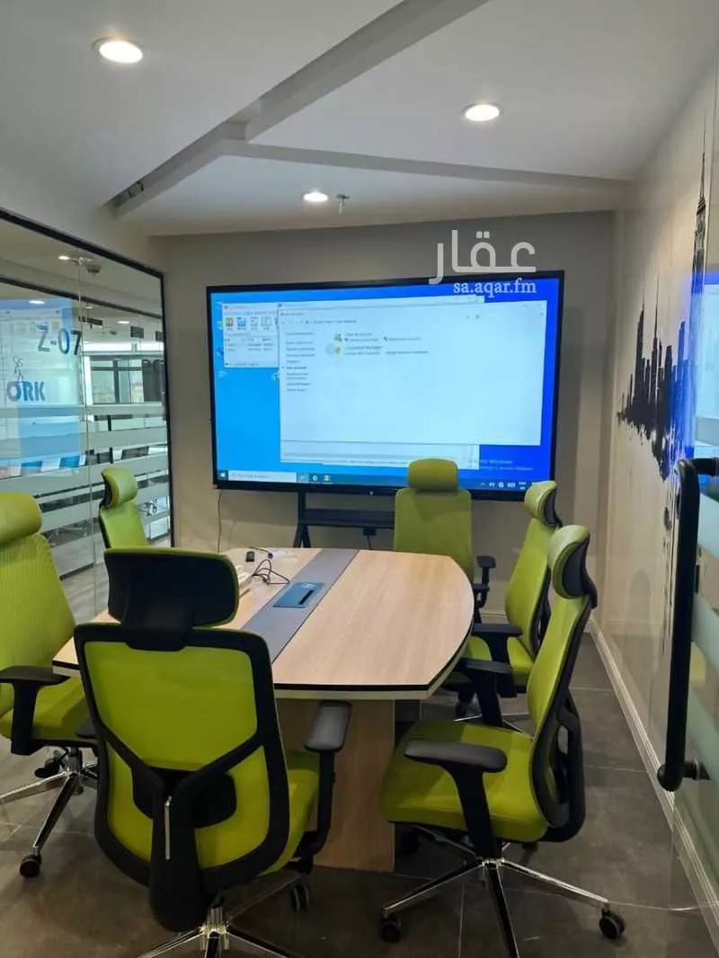 884 sqm office in Al Aridh 3