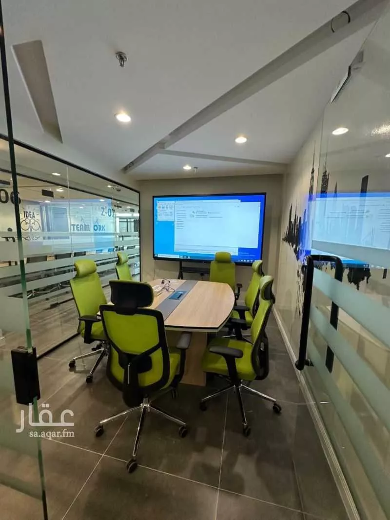 884 sqm office in Al Aridh 8