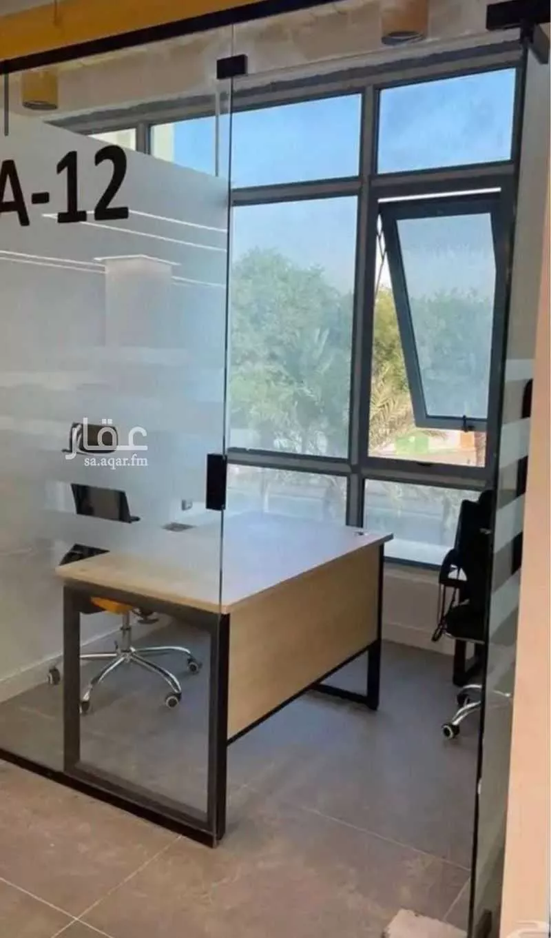 884 sqm office in Al Aridh 10