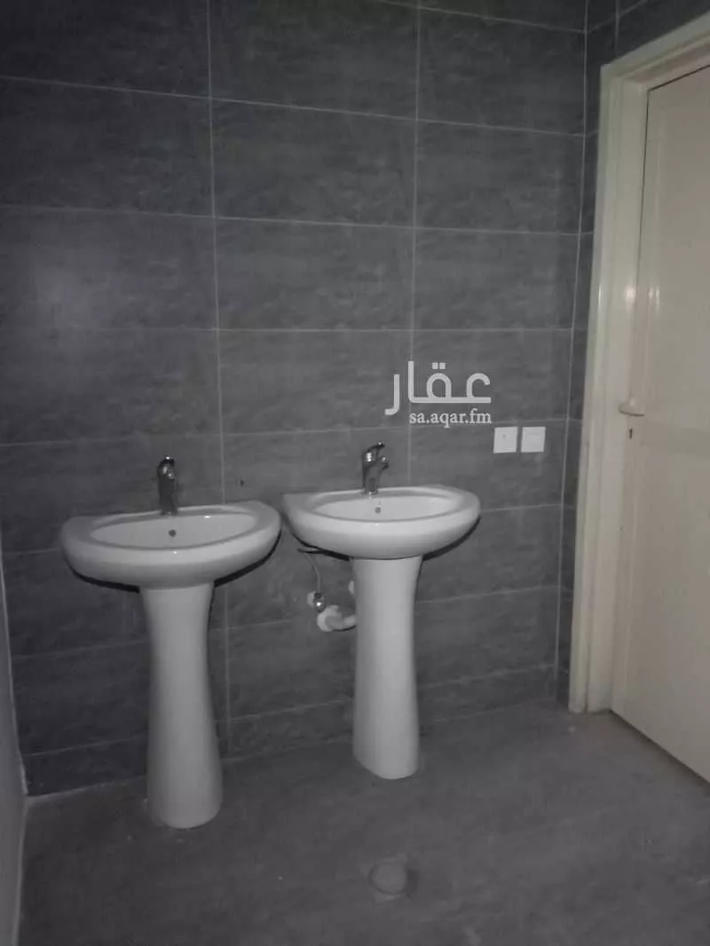 2100 sqm office in Al Mursalat 9