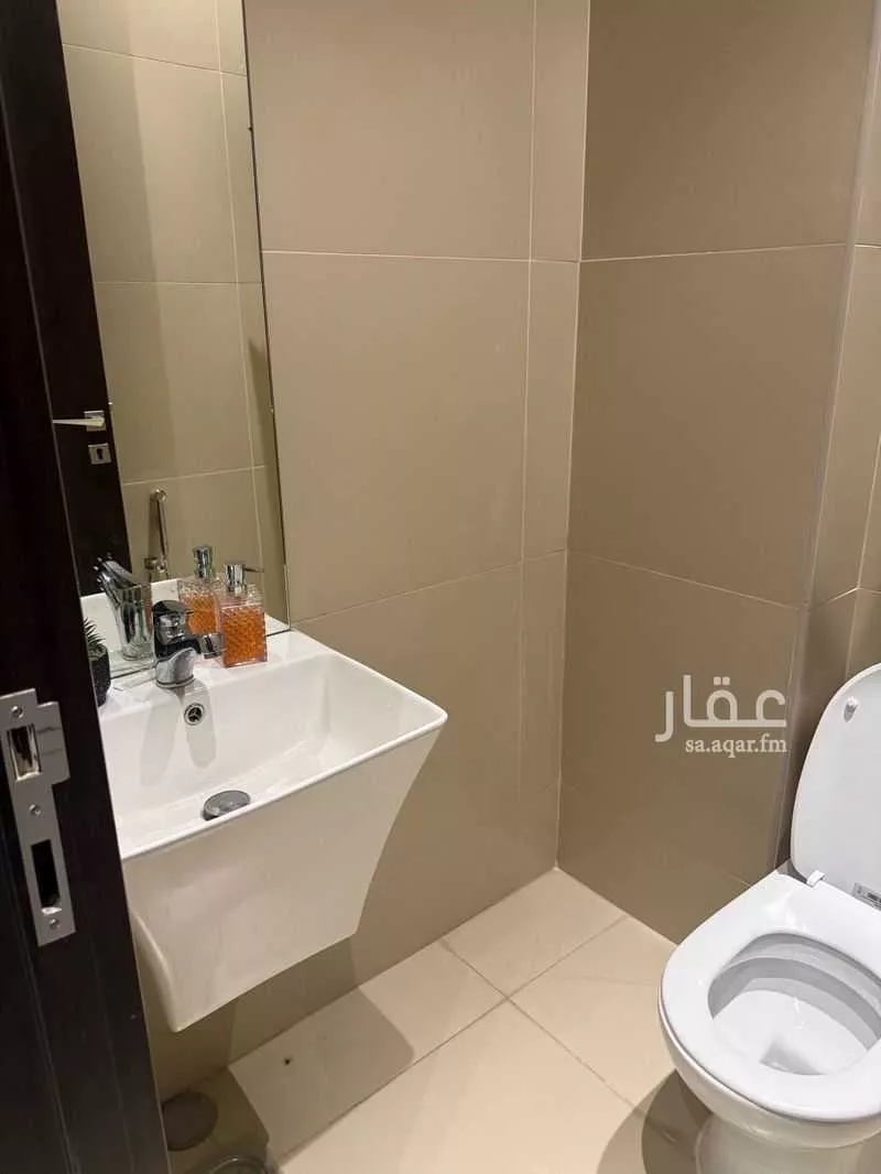 مكتب 66 م² في النرجس 6
