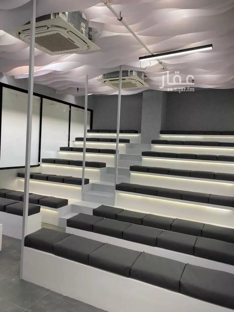 5000 sqm office in Ad Duraihimiyah 8