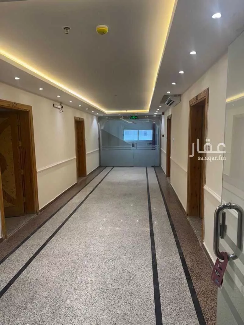 10 bedroom office in Al Olaya, Riyadh 4