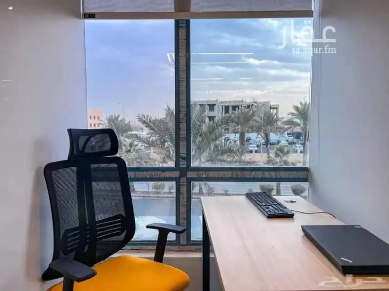 884 sqm office in Al Aridh 2