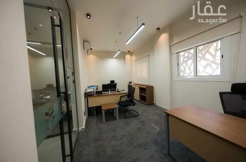 625 sqm office in Al Malaz 15