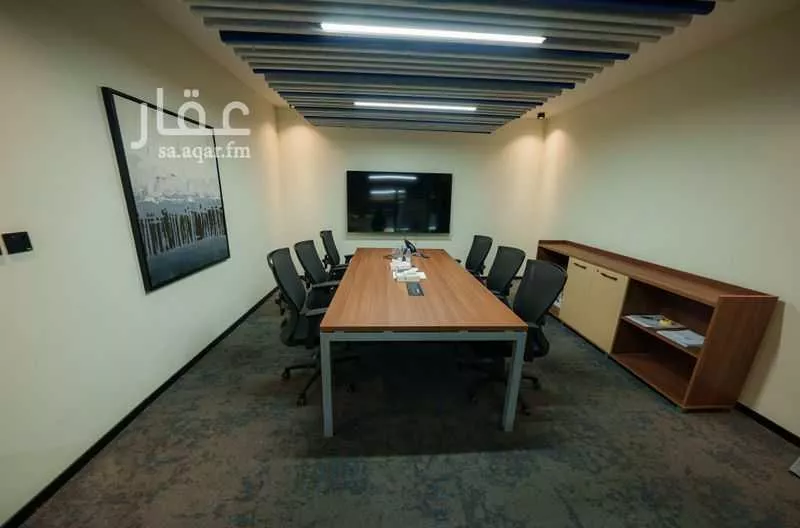 625 sqm office in Al Malaz 16