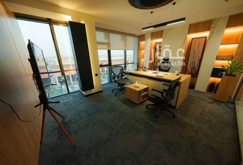 625 sqm office in Al Malaz 7