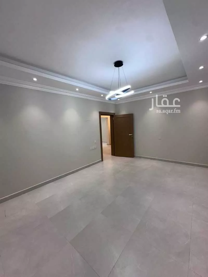 450 sqm building in Al Rabwa 13