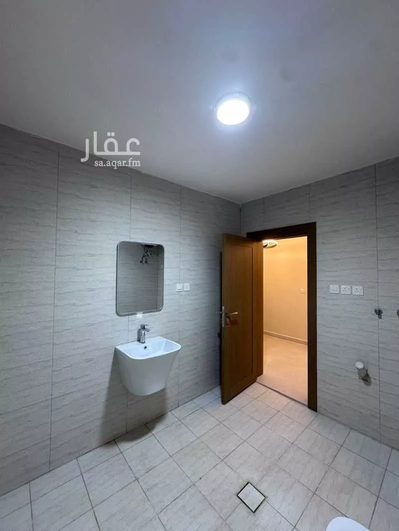 450 sqm building in Al Rabwa 22