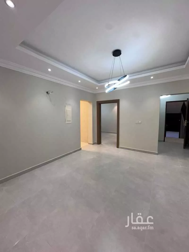 450 sqm building in Al Rabwa 7