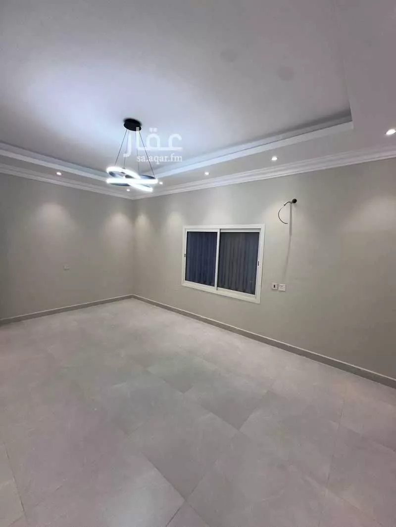 450 sqm building in Al Rabwa 10