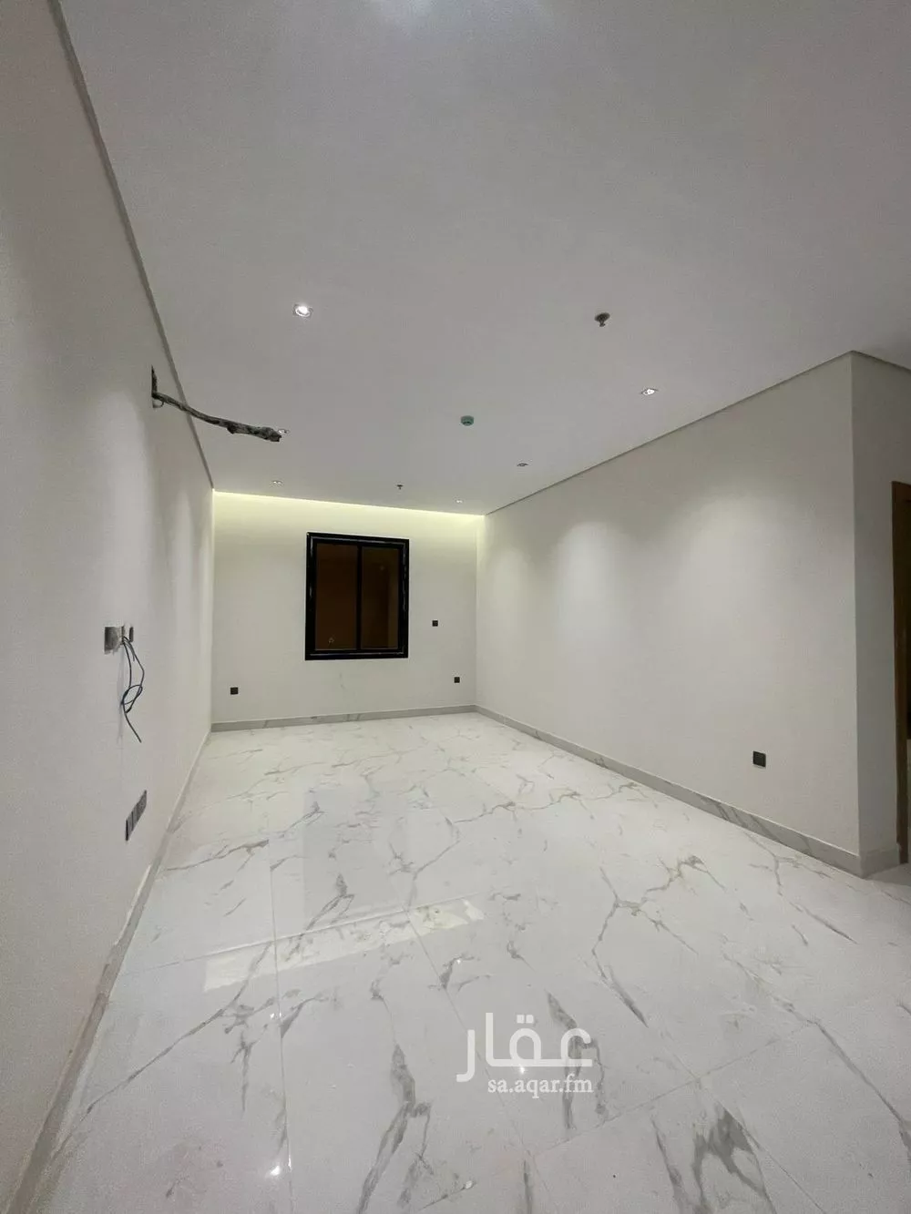 عمارة 1050 م² في النرجس 17
