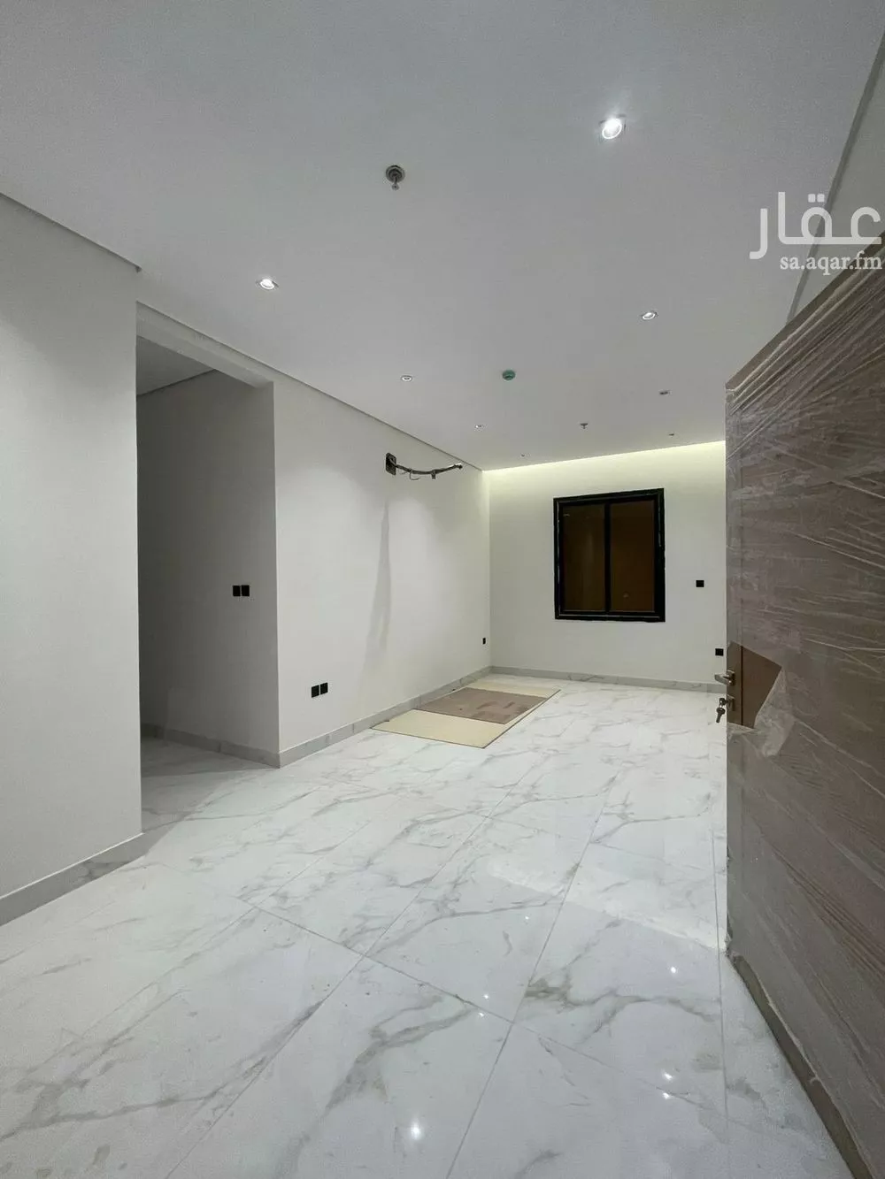 عمارة 1050 م² في النرجس 7