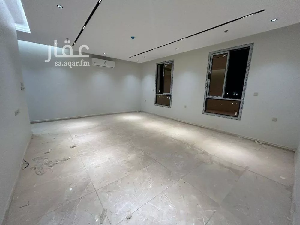 672 sqm building in Al Aridh 4