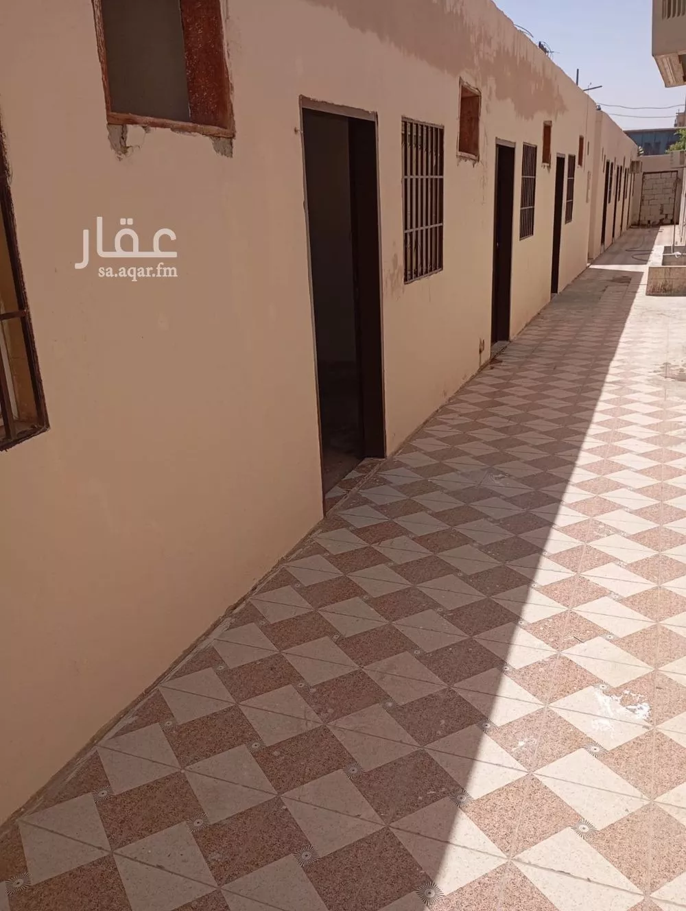 عمارة 1500 م² في الرمال 5