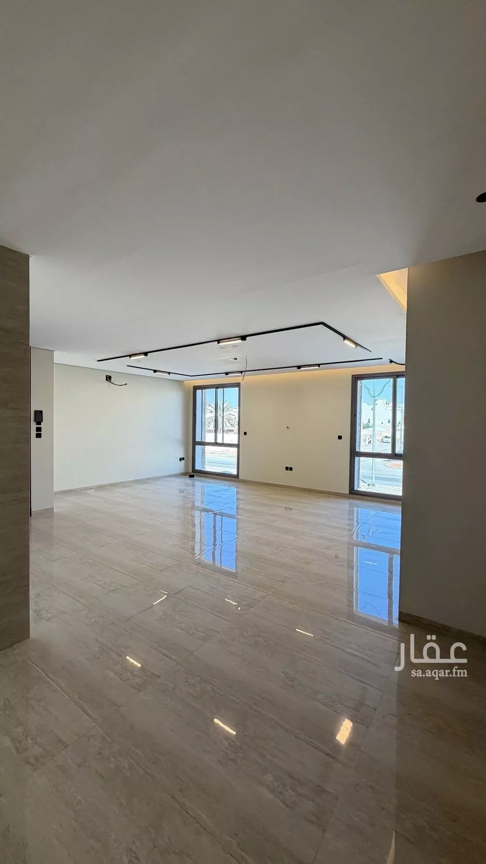 891 sqm building in Al Aridh 12