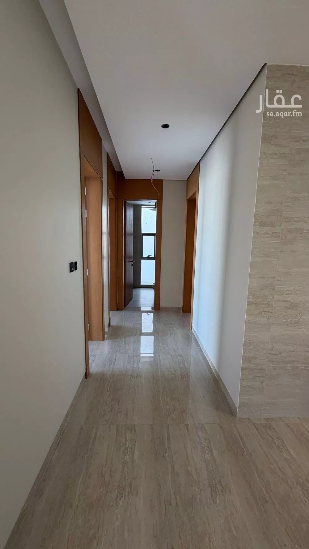 891 sqm building in Al Aridh 15