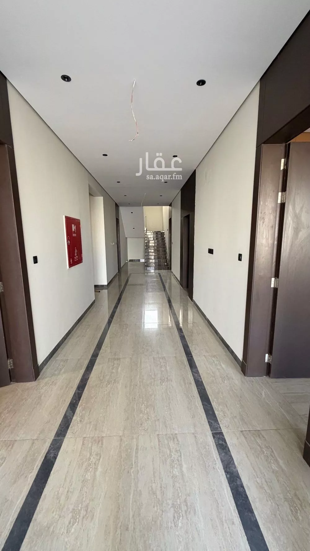 891 sqm building in Al Aridh 3