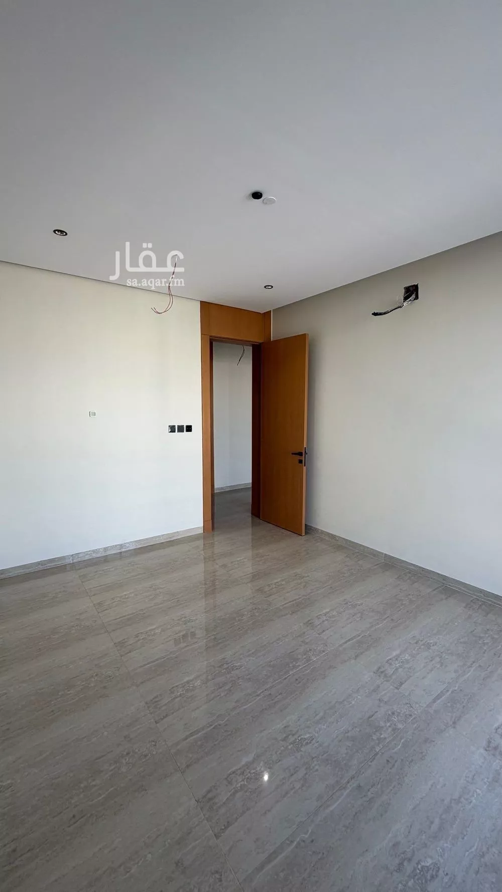 891 sqm building in Al Aridh 22