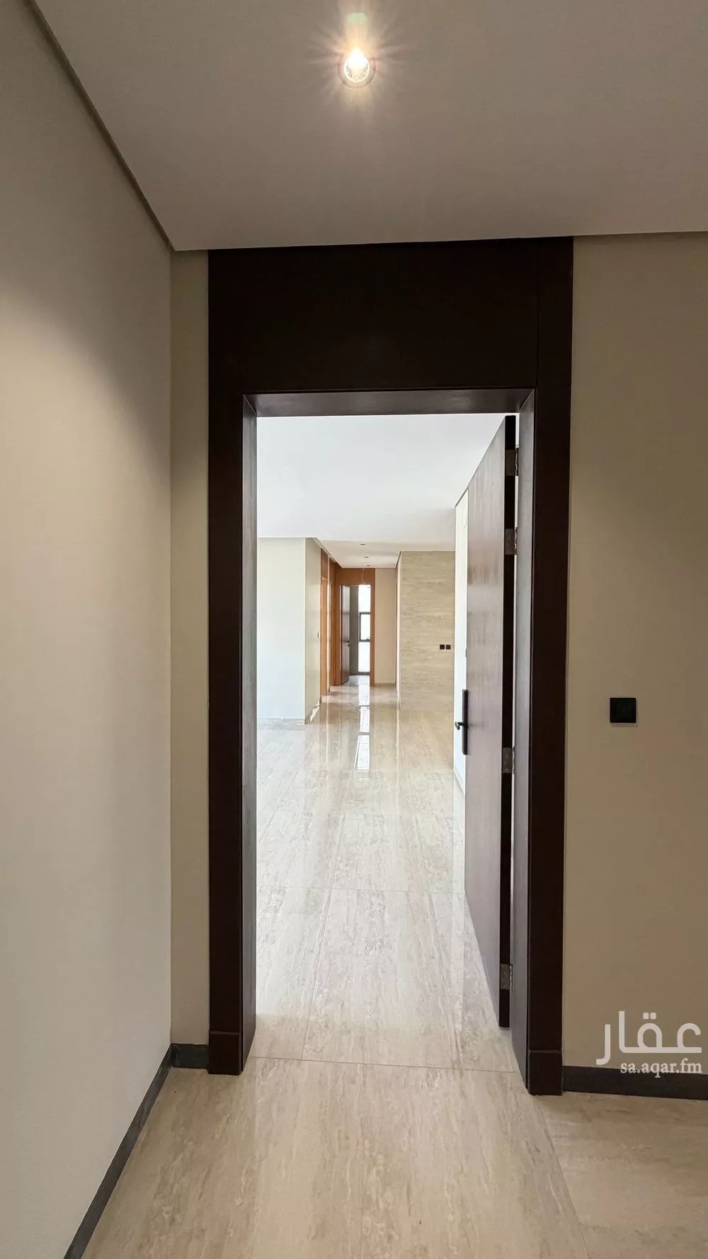 891 sqm building in Al Aridh 9