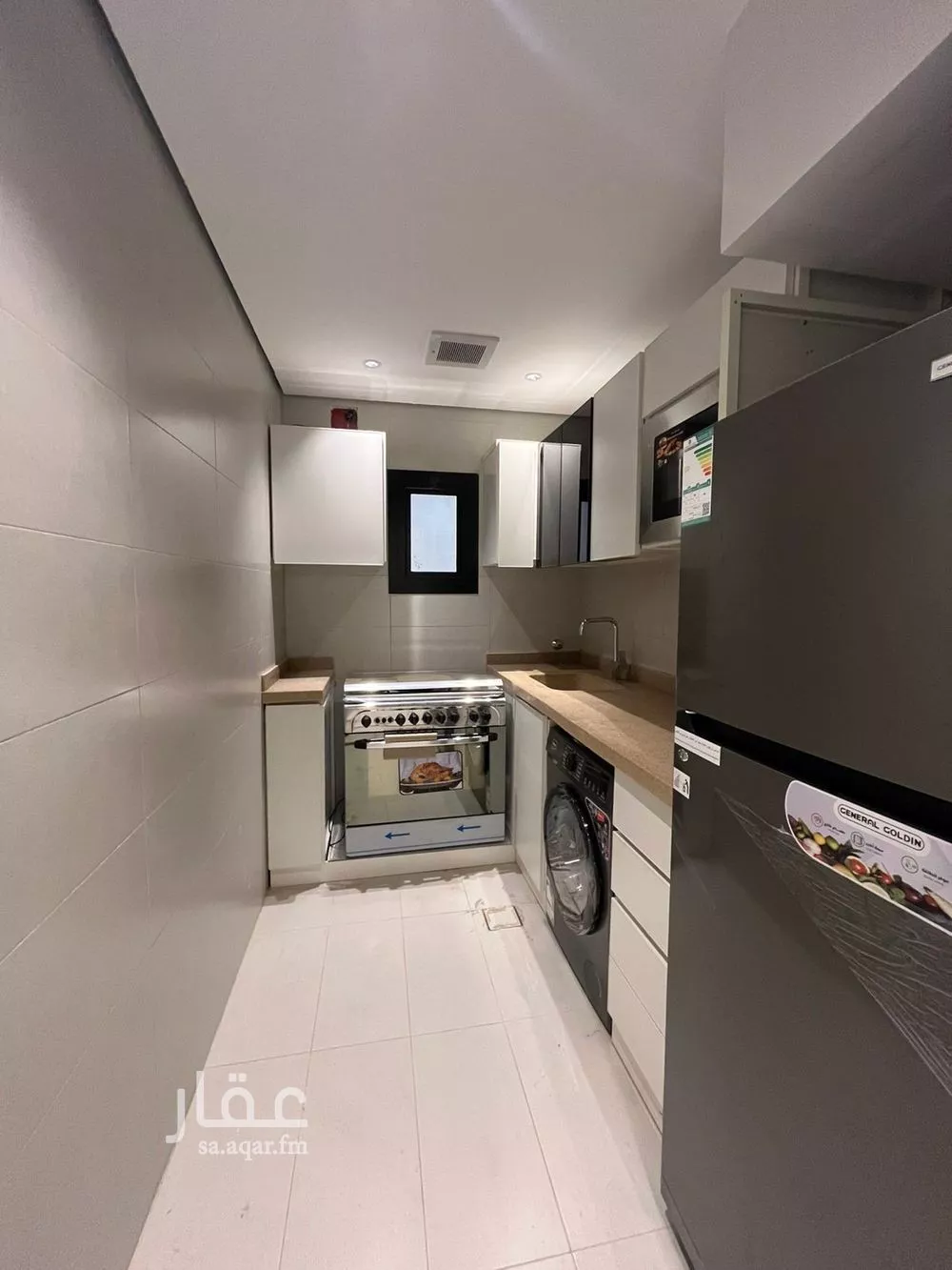 عمارة 396 م² في العليا 14