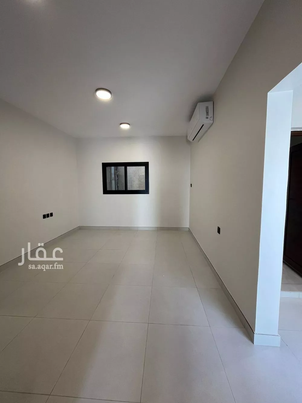عمارة 396 م² في العليا 16