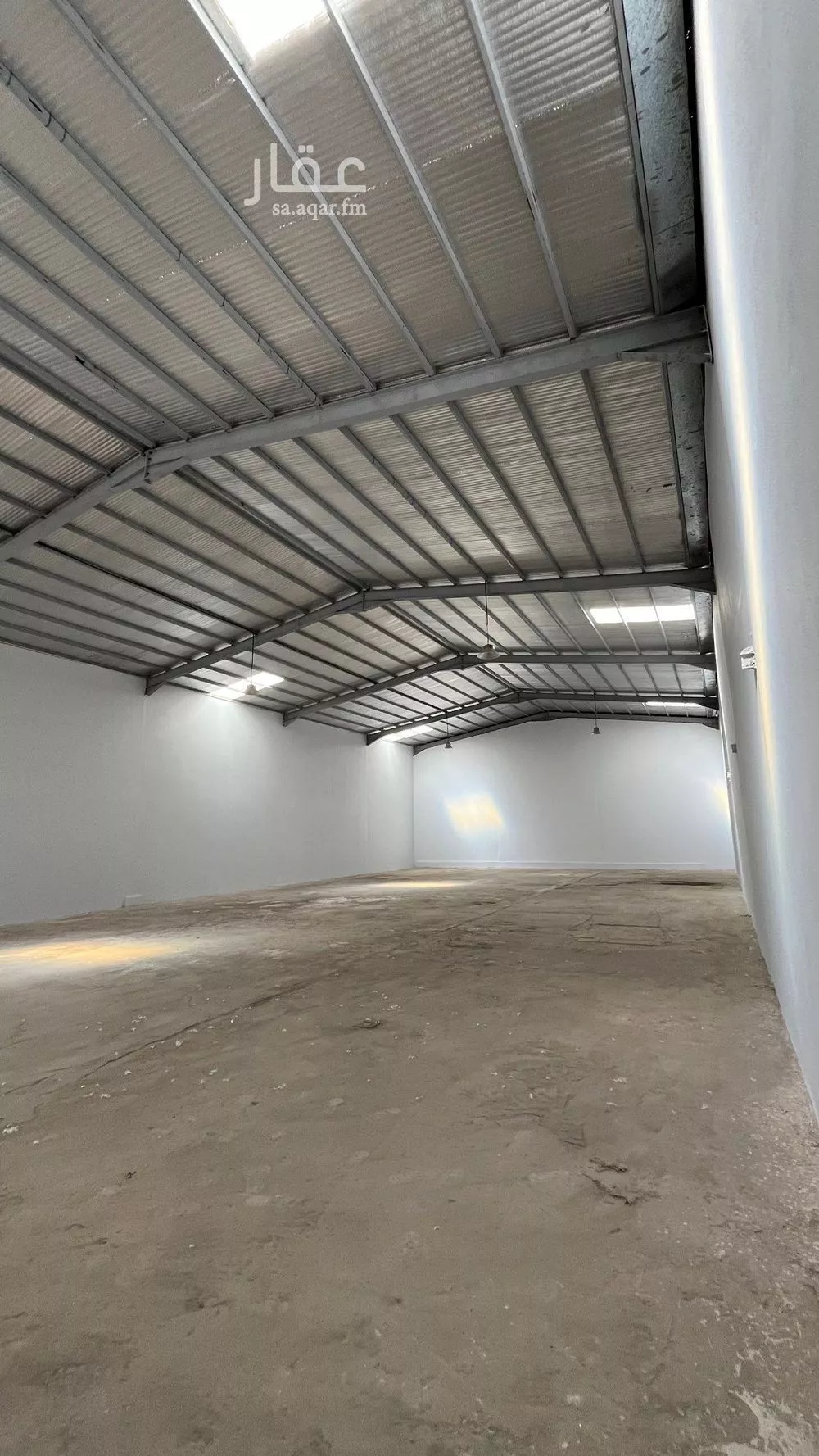 1050 sqm warehouse in Al Faisaliyyah 6