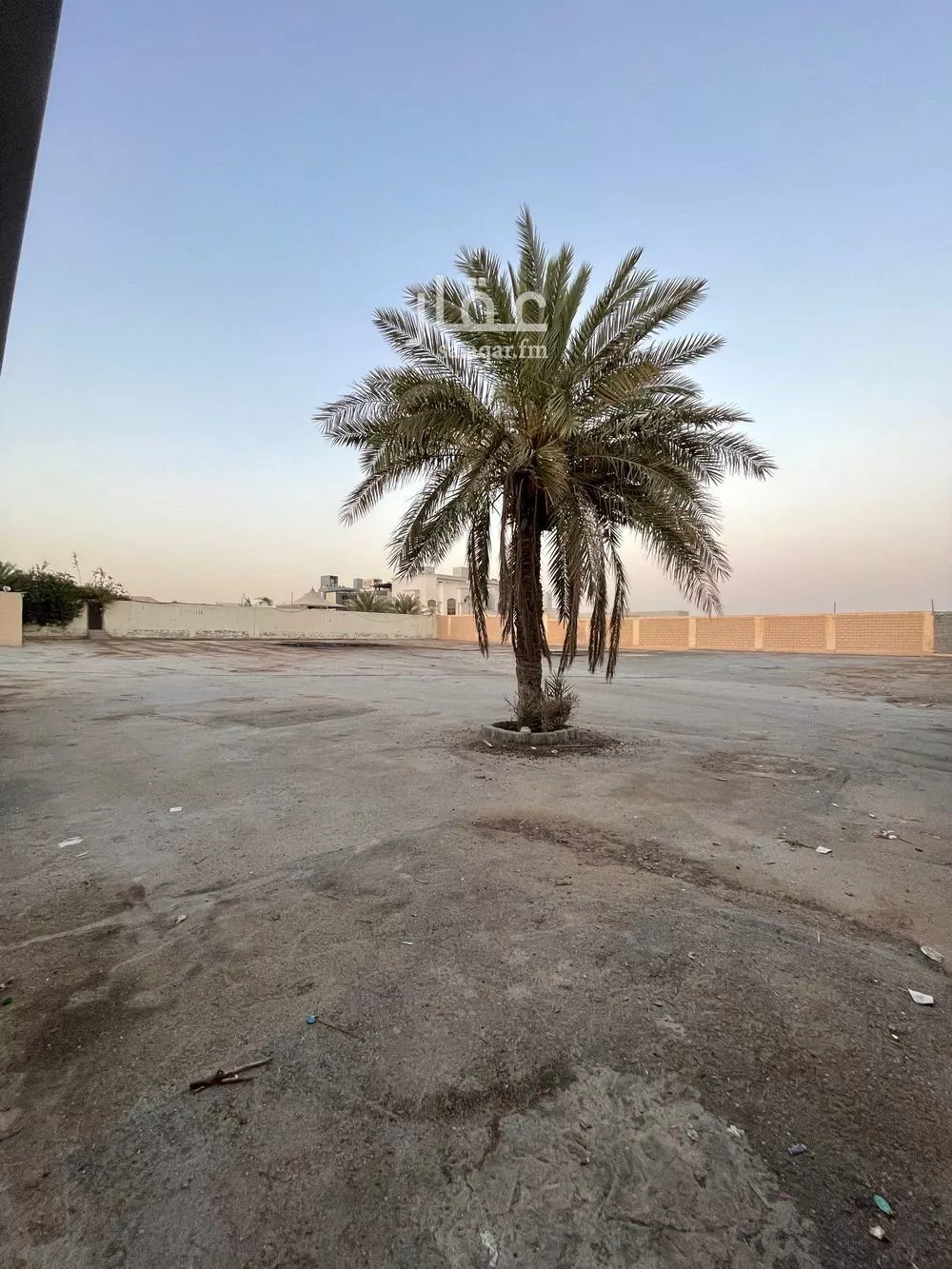مستودع 4500 م² في العارض 2
