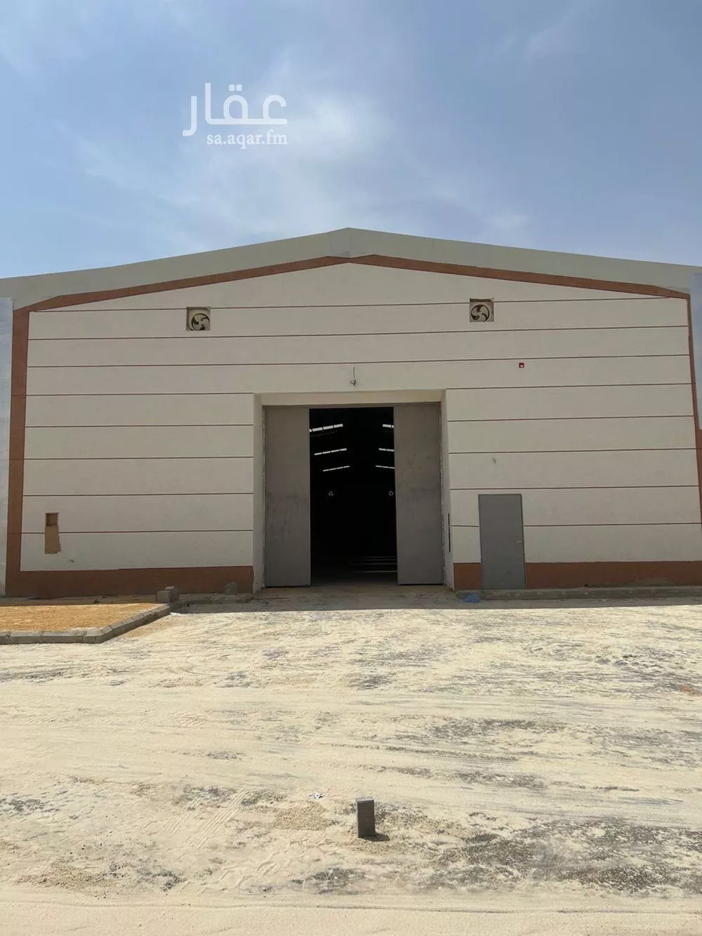 1600 sqm warehouse in Mansuriyah 10