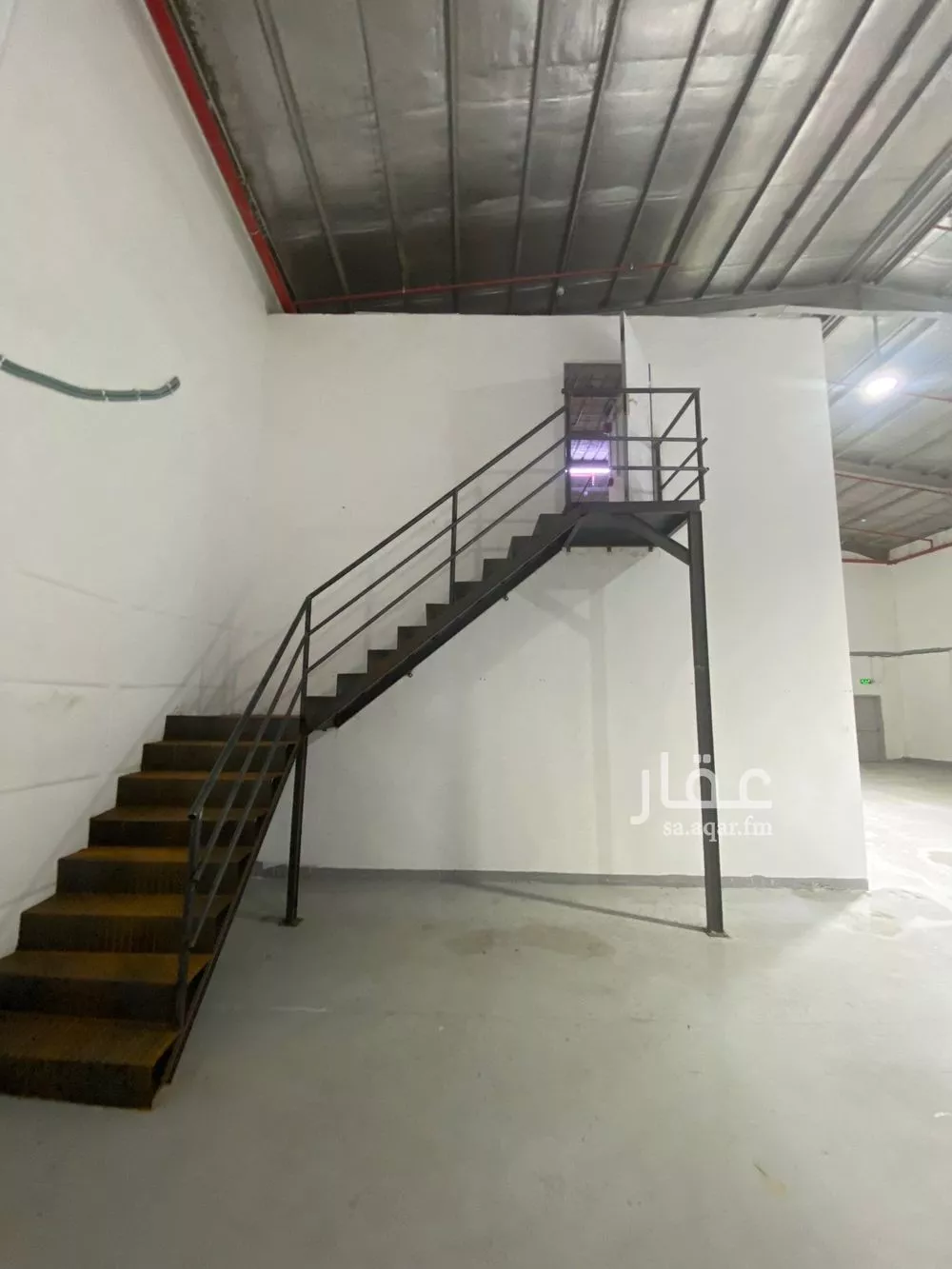 860 sqm warehouse in Al Sulay 4