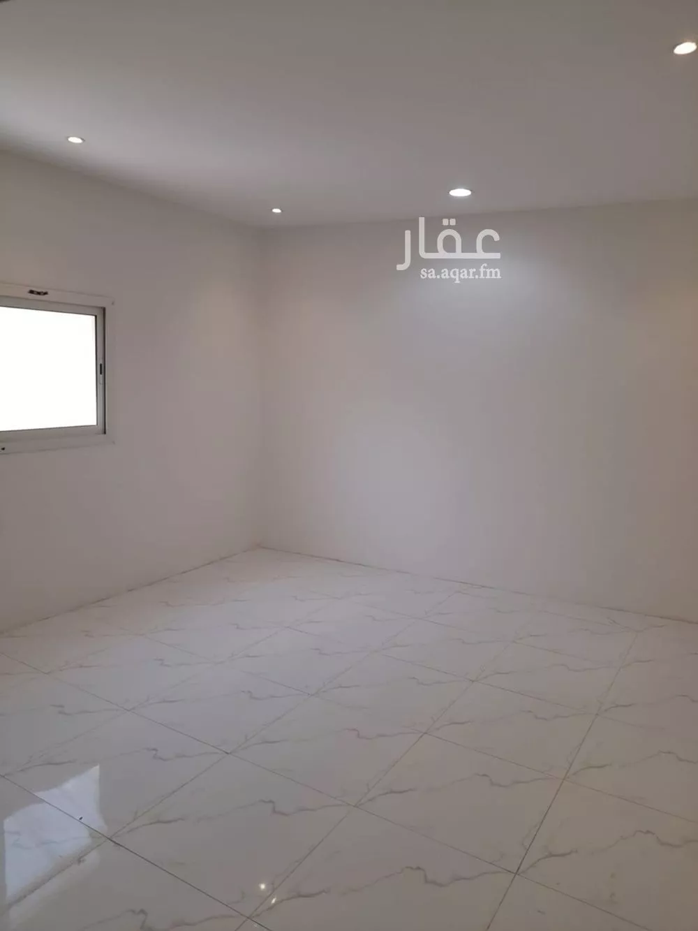 عمارة 117 م² في ام الحمام الشرقي 8