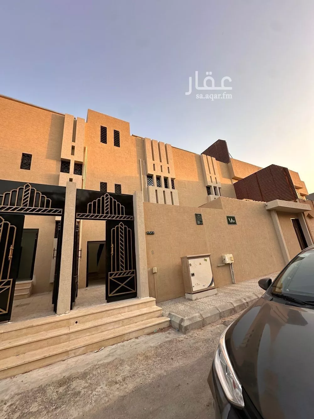 عمارة 400 م² في العريجاء الوسطى 9