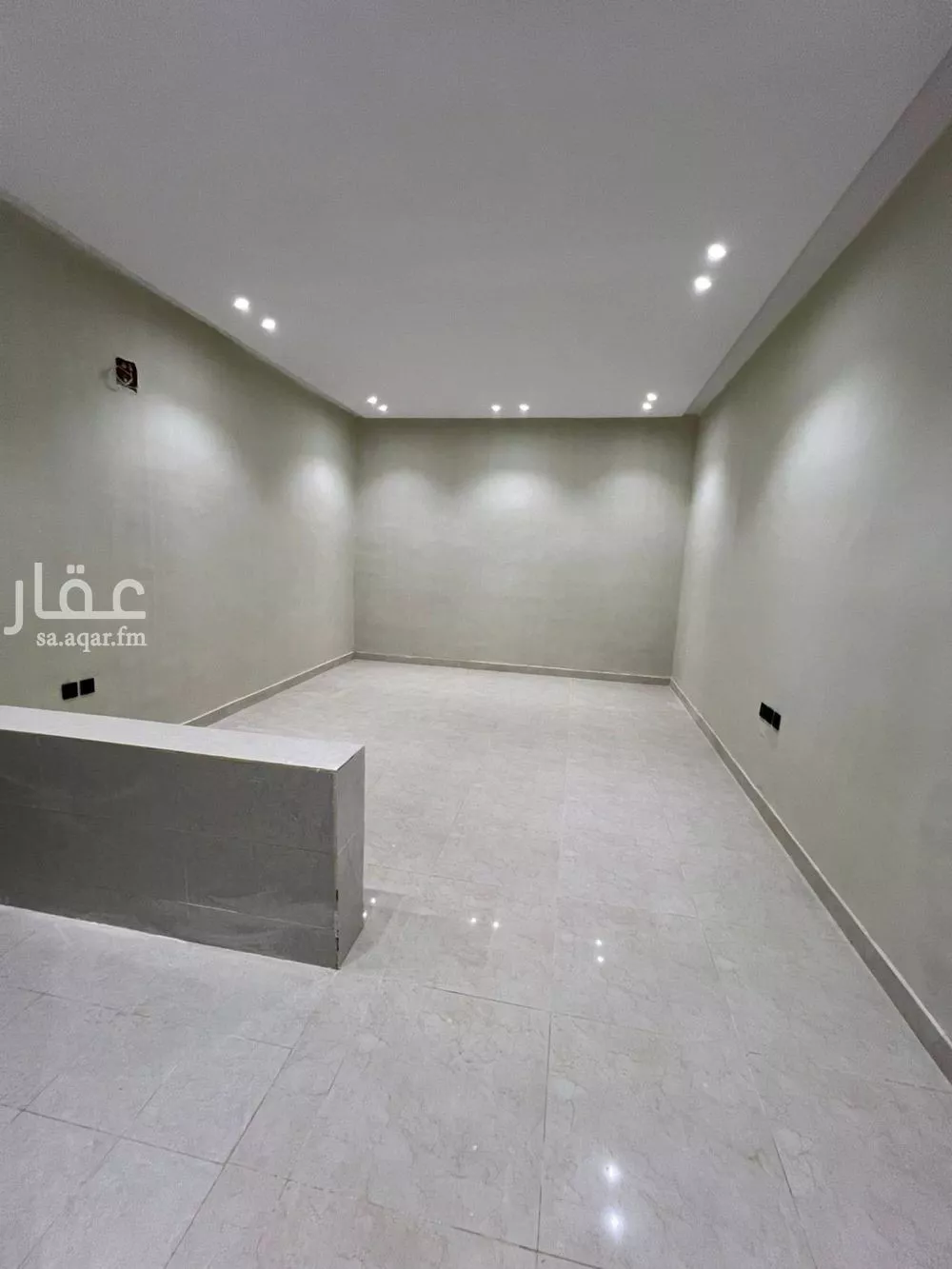 1600 sqm building in Al Rimal 5