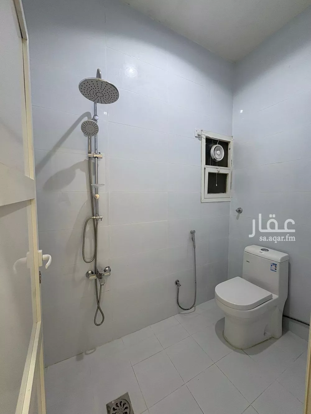 عمارة 750 م² في الوادي 10