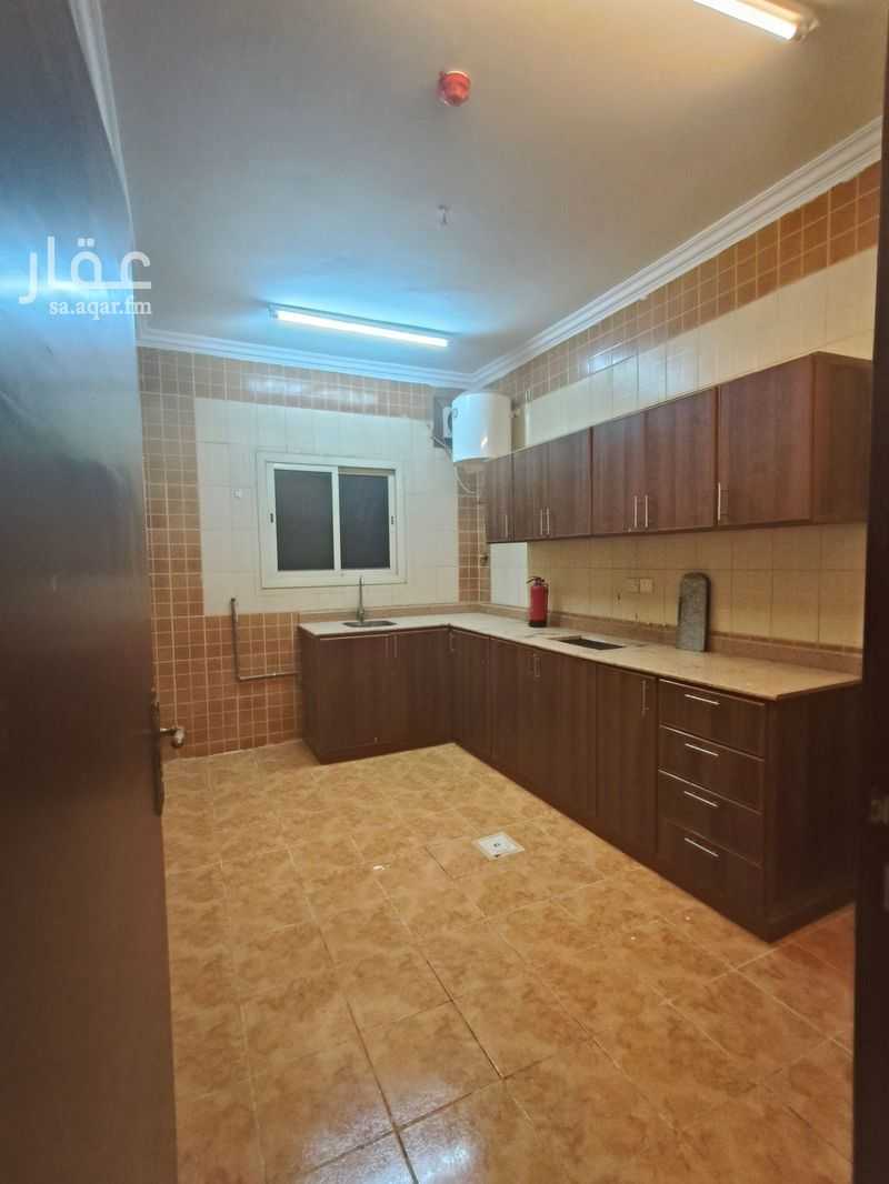 2 bedroom building in Al Yarmouk, Riyadh 3