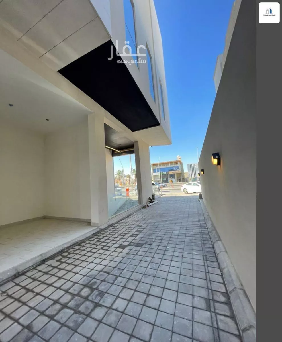 عمارة 2666 م² في النزهة 30