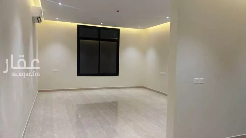 عمارة 622 م² في الملز 6