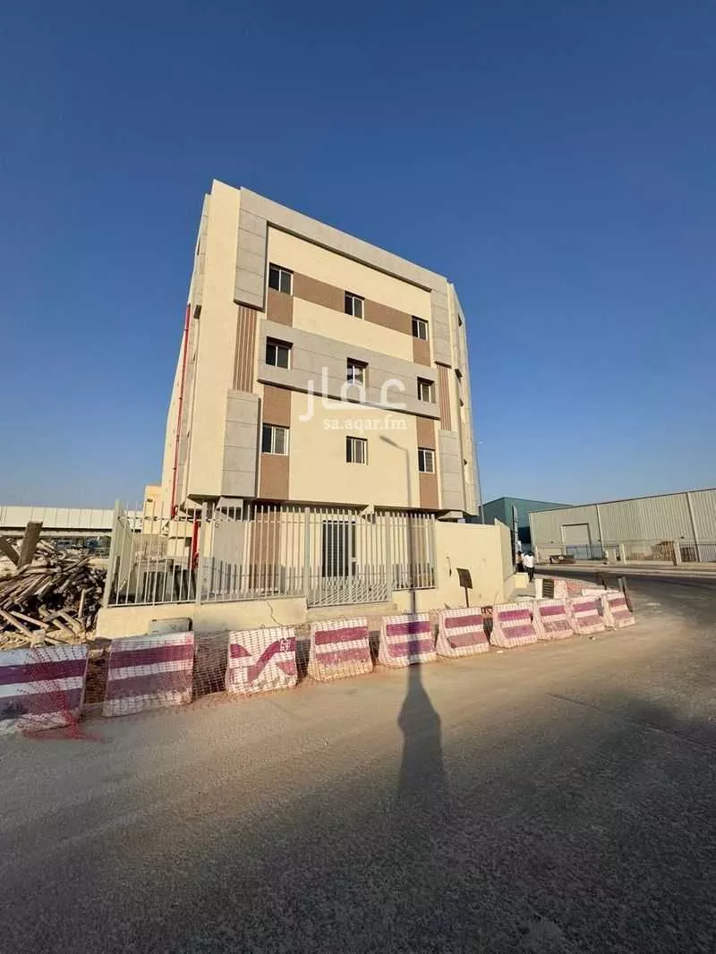 766 sqm building in Riyadh 5