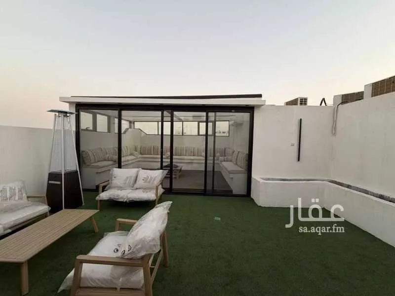 عمارة 560 م² في الملك فهد 13