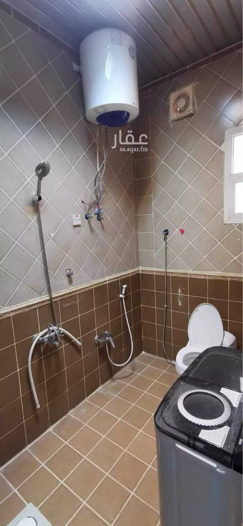 900 sqm building in Dhahrat Laban 2