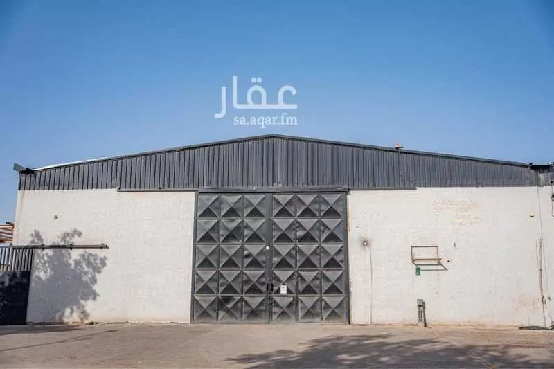 7500 sqm warehouse in Al Aziziyah 6