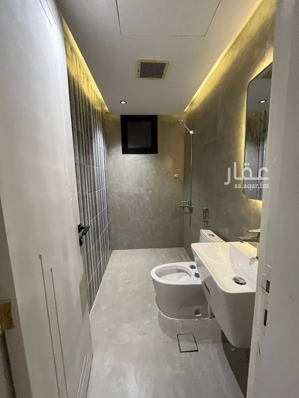 1487 sqm building in Ishbiliyah 14