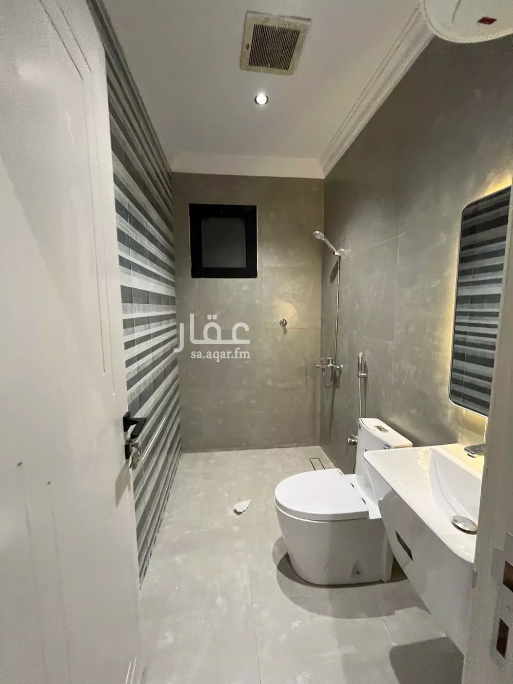 1487 sqm building in Ishbiliyah 7