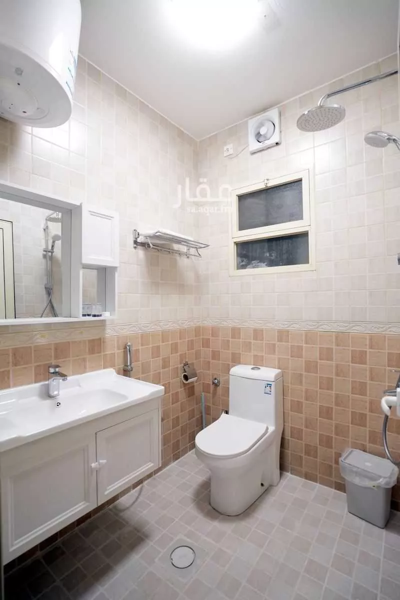 2000 sqm building in Al Salam 13