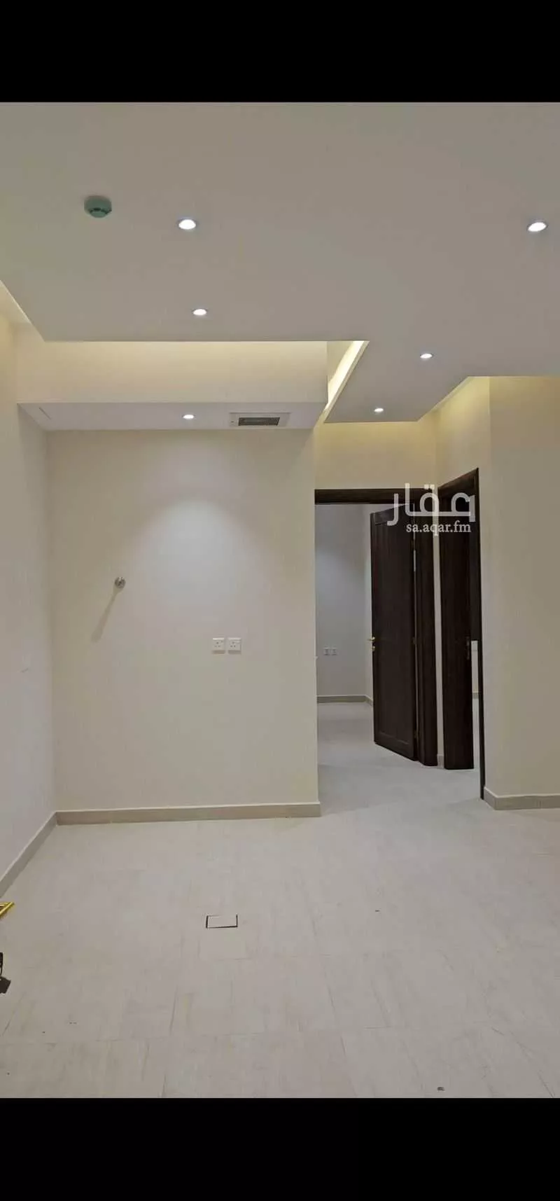 عمارة 250 م² في الضباط 6