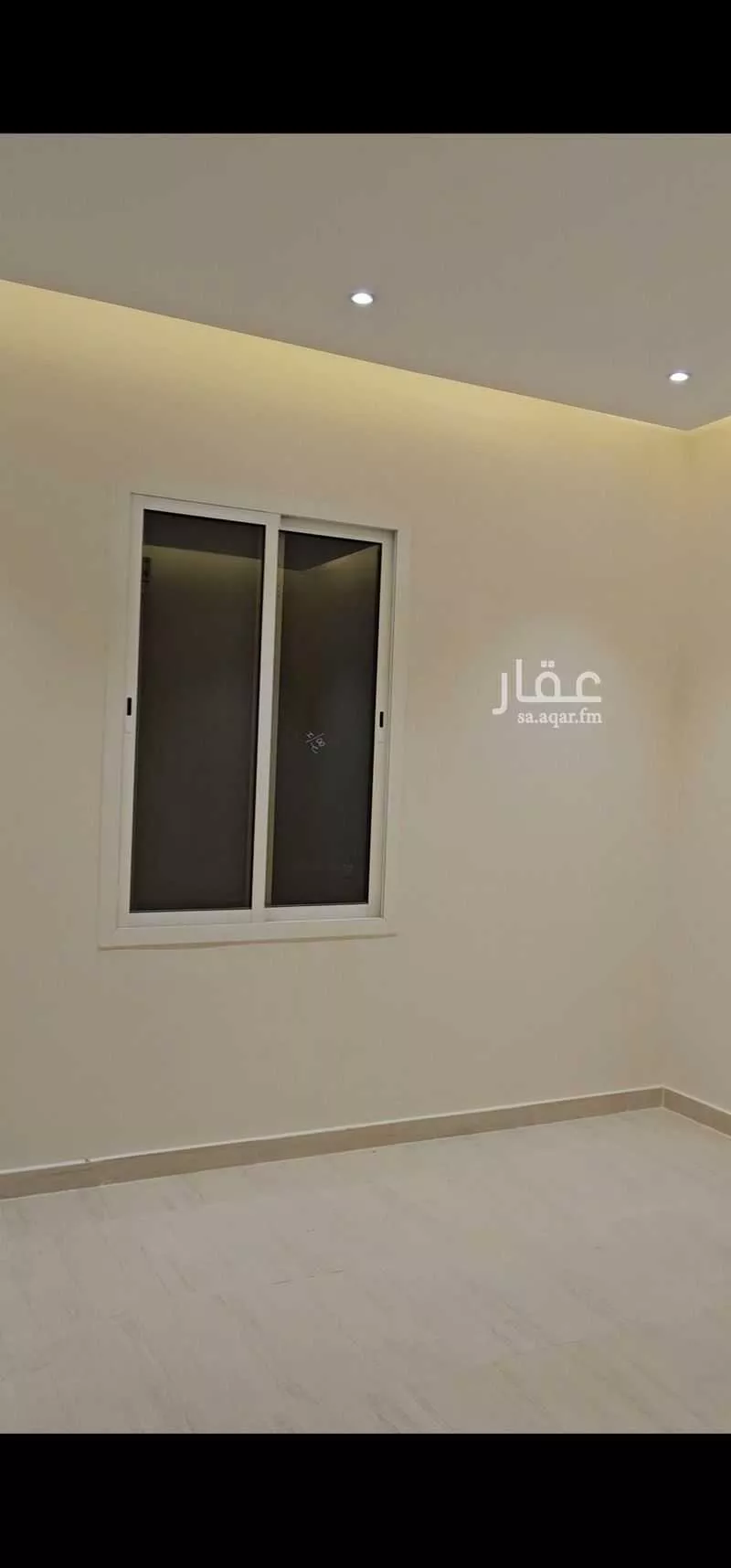 عمارة 250 م² في الضباط 10
