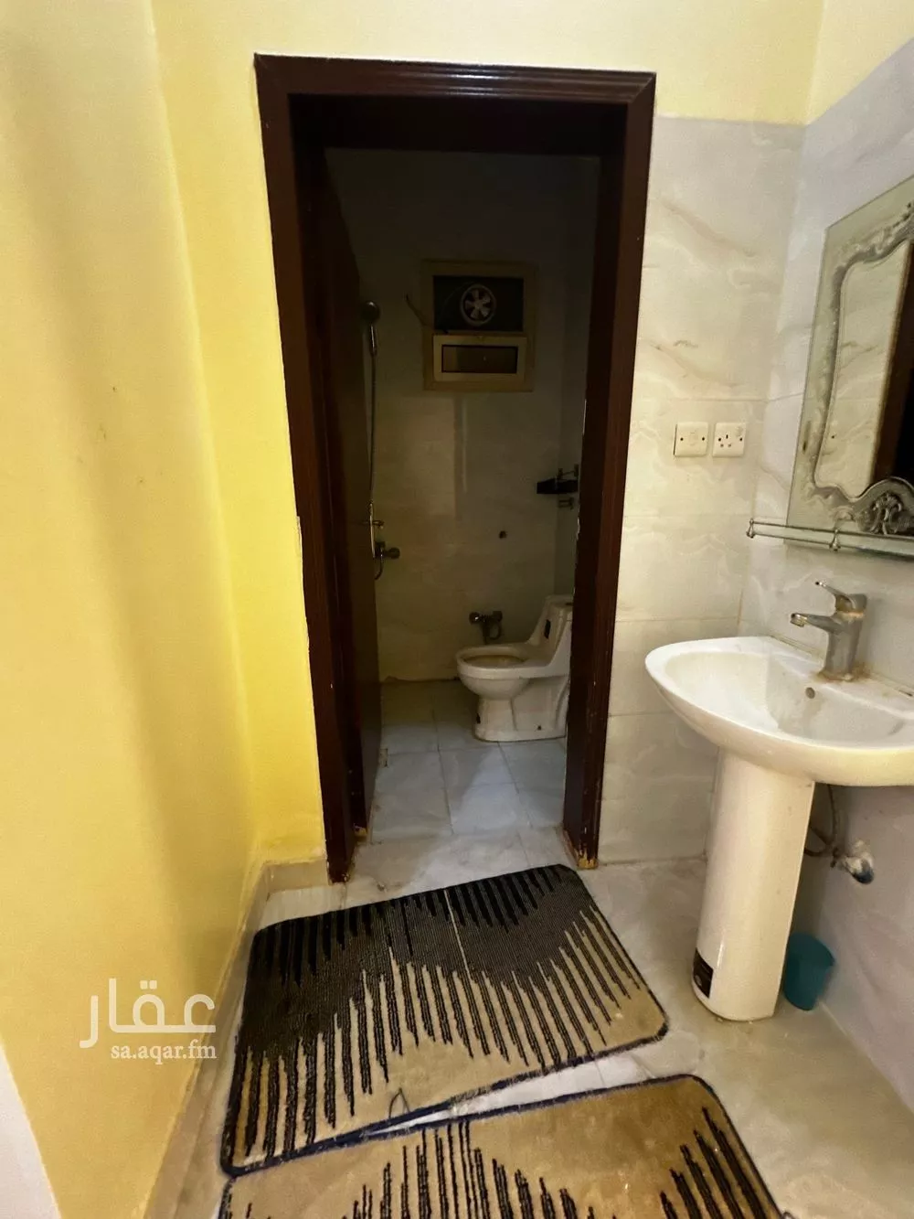 648 sqm building in Dhahrat Laban 11