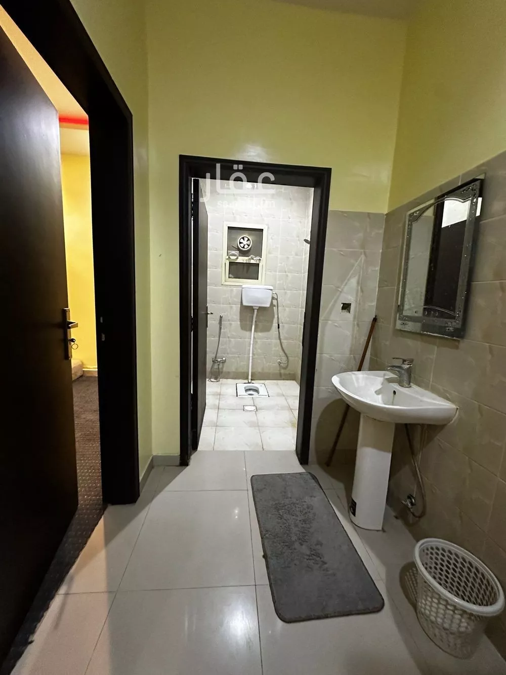648 sqm building in Dhahrat Laban 3